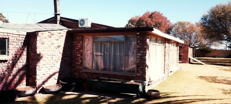 5 Bedroom Property for Sale in Ferreira Free State